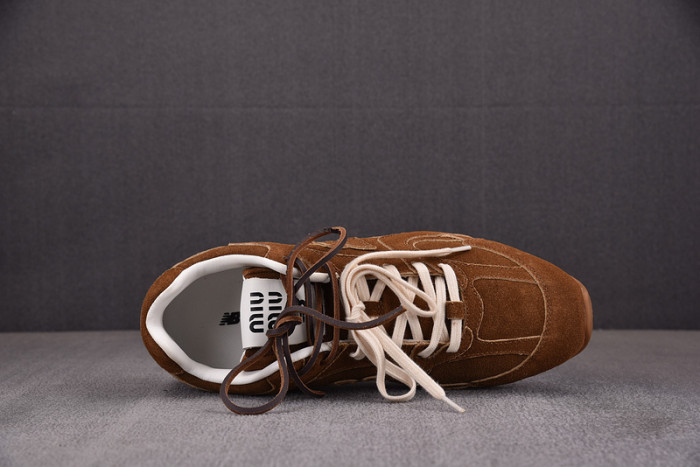 New Balance x MIU MIU NB530 NB000048