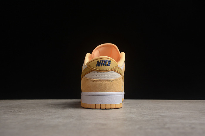 nike dunk low gold suede dv7411-200