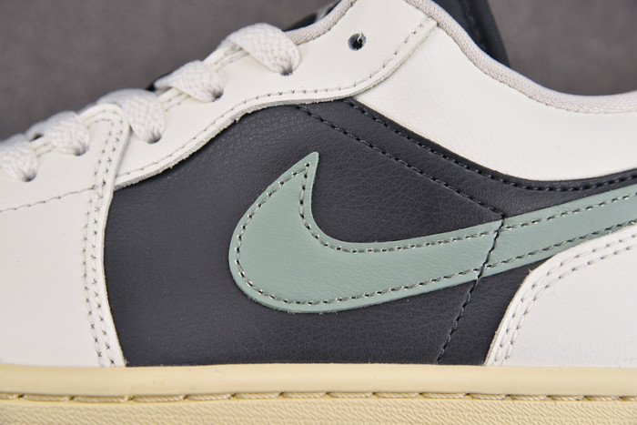 air jordan 1 low jade smoke dc0774-001