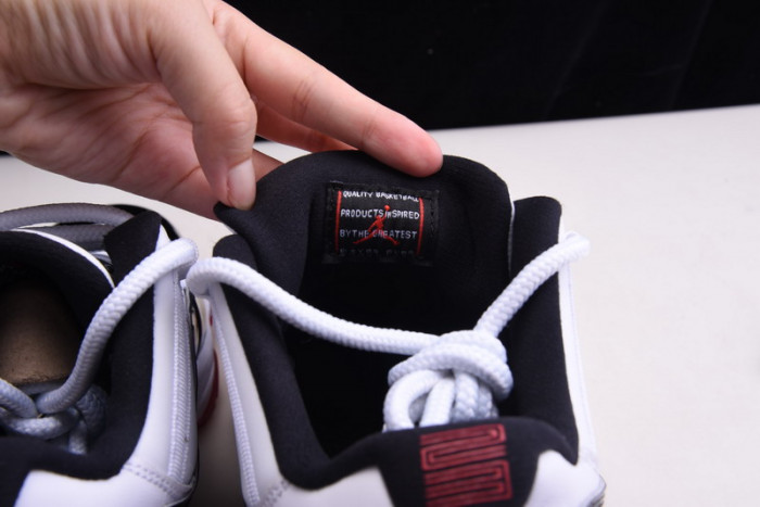 air jordan 11 low white bred av2187-160