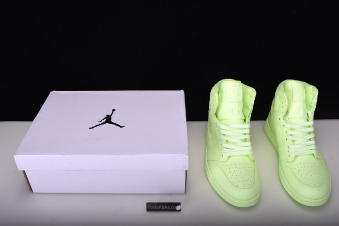 air jordan 1 retro high barely volt ah7389-700