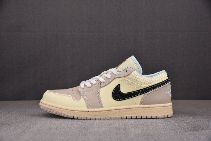 Air Jordan 1 Low Sanddrift HQ3440-101