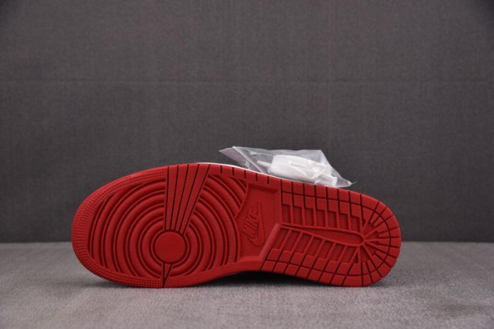 Air Jordan 1 Retro Low OG Chicago (2025) HQ6998-600