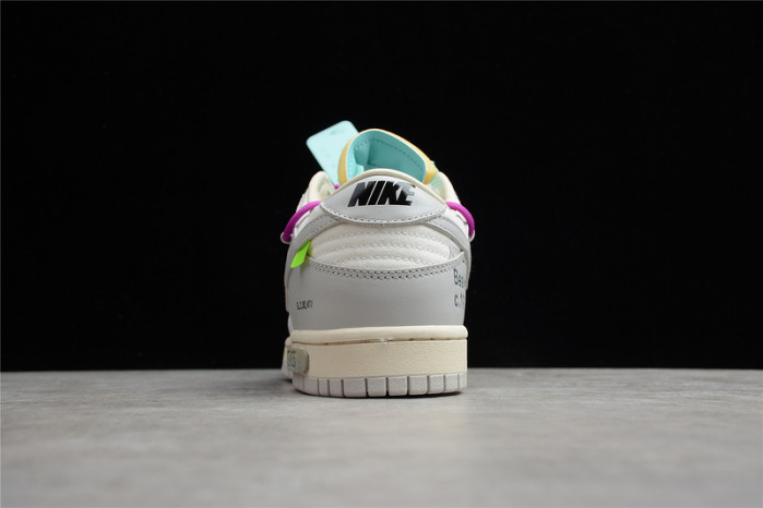 ofw x dunk low “21 of 50” dm1602-100