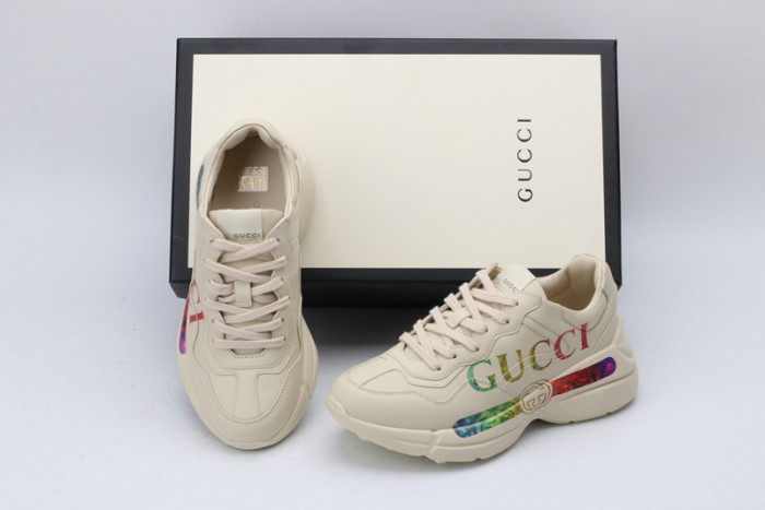 G*u*i* trainer sneaker3