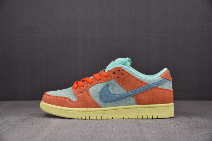 nike sb dunk low orange noise aqua dv5429-800