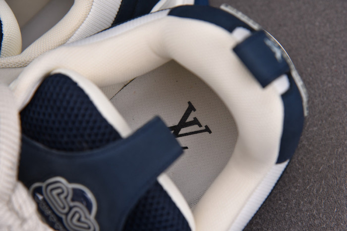 l&v snekaers l0000077