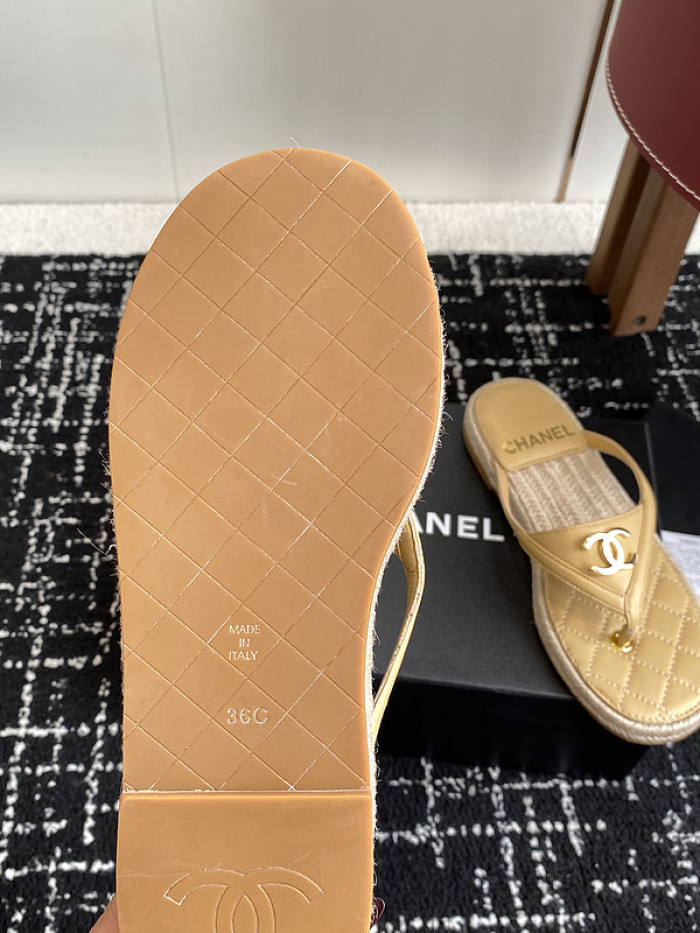 CHANE* SANDAL 26