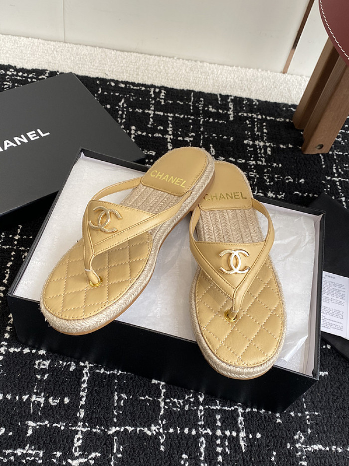 CHANE* SANDAL 26
