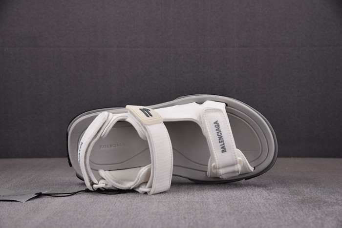 balenciag* sandal 38