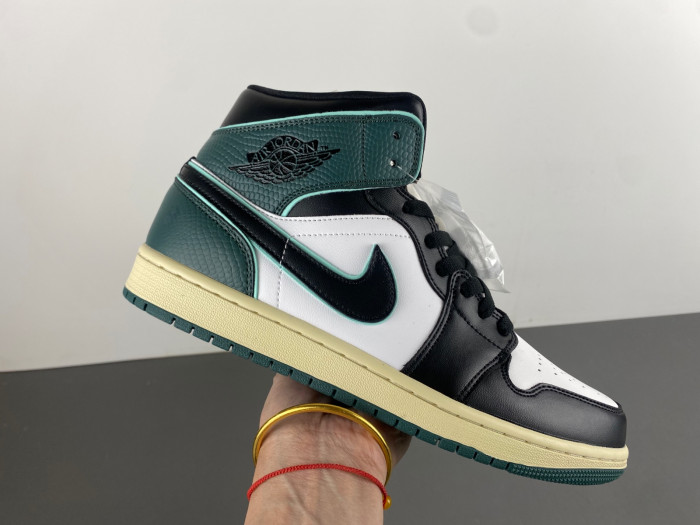 air jordan 1 mid se oxidized green fq7818-100