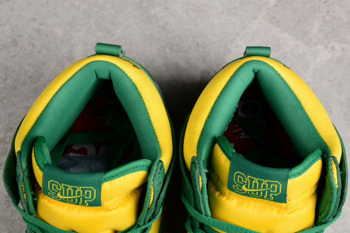 S*p*e x nike sb dunk high by any means dn3741-700