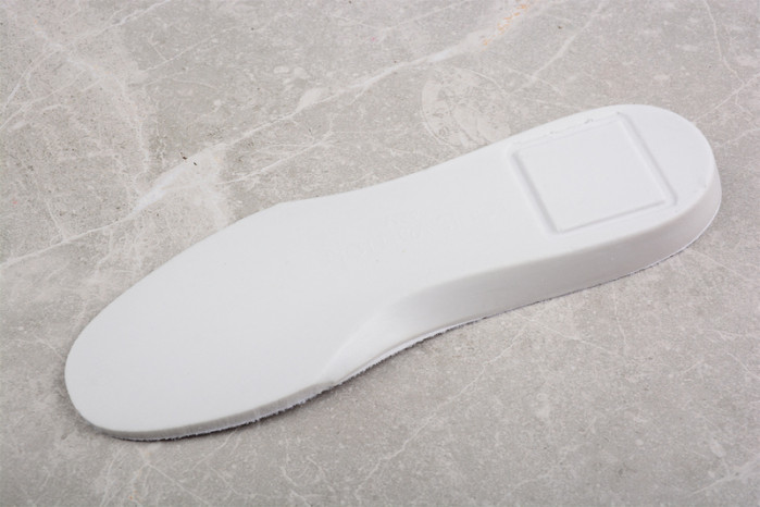 l&v snekaers l0000061