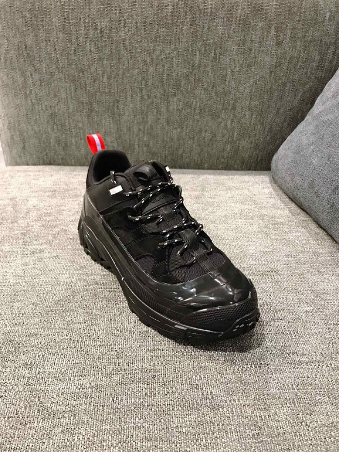 burber*y sneakers b000002