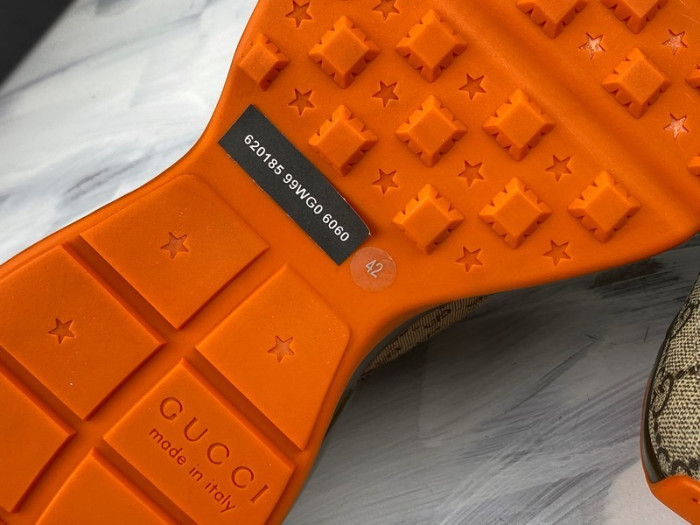 g*u*i rhyton vintage trainer sneaker 576969 drw00 9522