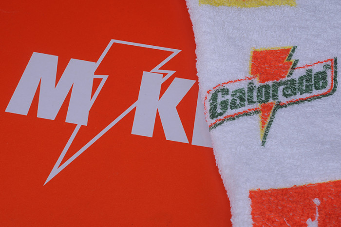 air jordan 1 retro hi “gatorade” cyber mens aj5997-345