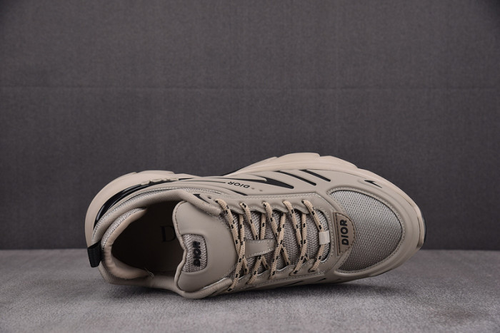 D1OR SNEAKERS B44 T0000-241